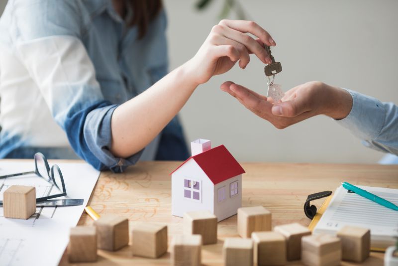 Jak szybko sprzedać dom?