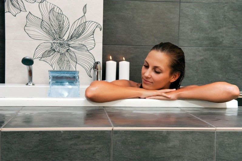 Ferro: Armatura łazienkowa w aranżacji salonu kąpielowego