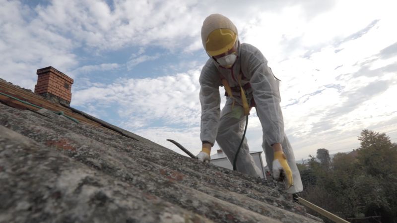 Jak przygotować się do wymiany azbestu na dachu?