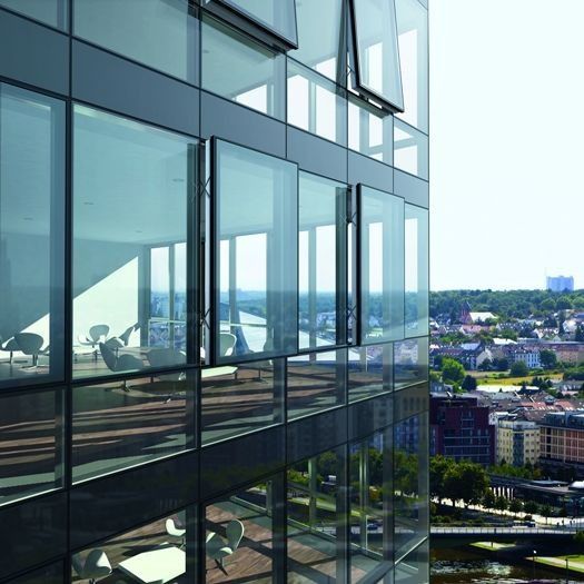Efektywny atrybut szklanej architektury - fasady Schüco FW 50+/60+ SG.SI