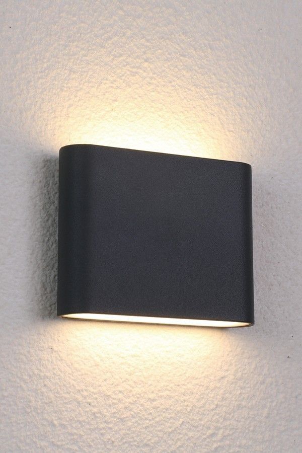 Oświetlenie zewnętrzne domu - kinkiet SEMI marki Nowodvorski Lighting
