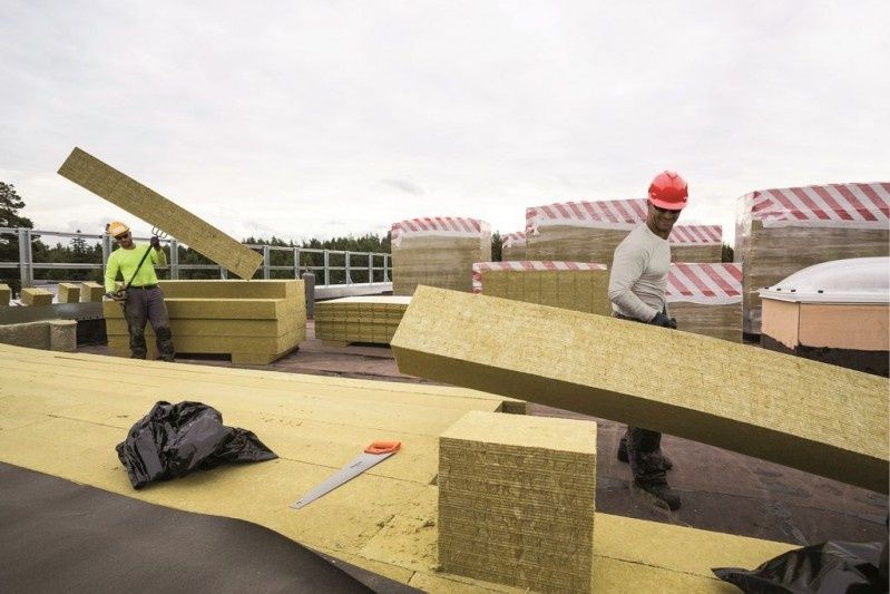 Paroc przedstawia nowy system izolacji do dachów płaskich PAROC PROOF
