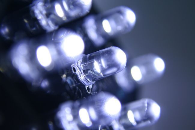 Trilux: Cała prawda o trwałości LEDów - fakty i mity