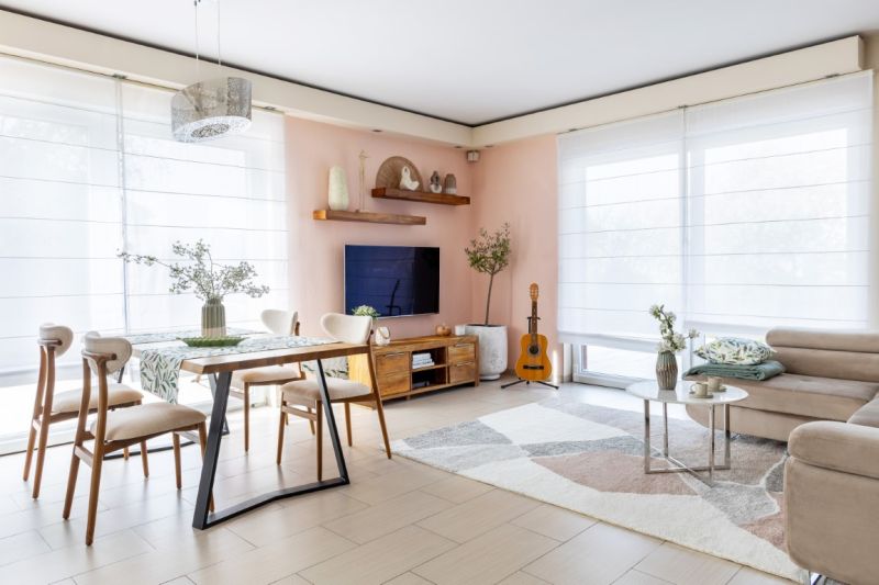 Sztuka minimalizmu: Jakie dekoracje okienne do nowoczesnych mieszkań?