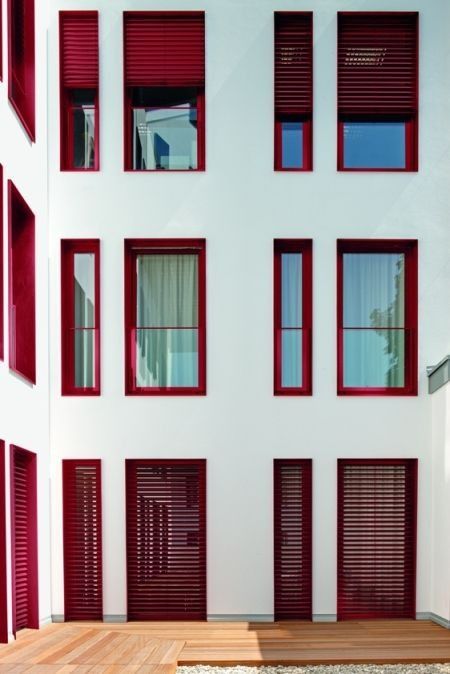 Schüco: Ekskluzywny metaliczny design okien i drzwi z tworzywa sztucznego 