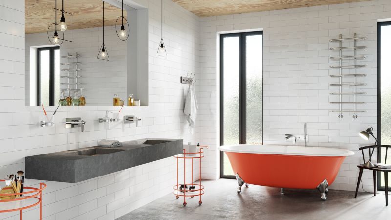 Łazienkowe wnętrze ze szczyptą oranżu