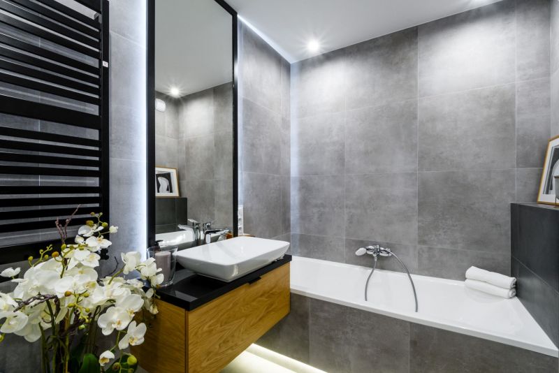 Mieszkanie premium - top 5 najlepszych aranżacji łazienkowych od MOOVIN INTERIORS