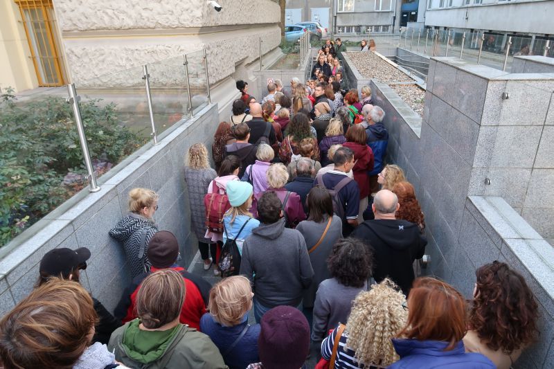 Stąpając po historii, czyli spacer po Warszawie śladami dawnych posadzek [FOTORELACJA]