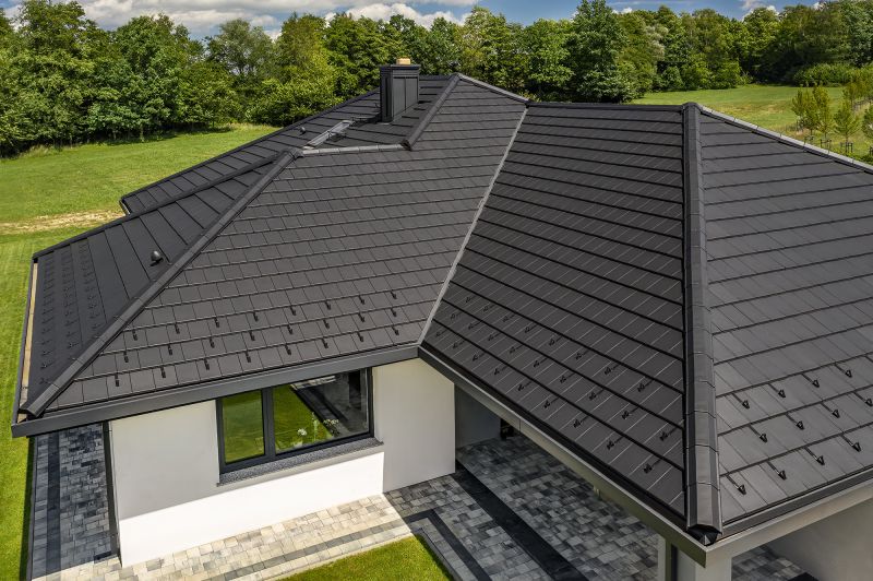 Dachówka ceramiczna SIMPLA – minimalistyczna elegancja dla nowoczesnych dachów