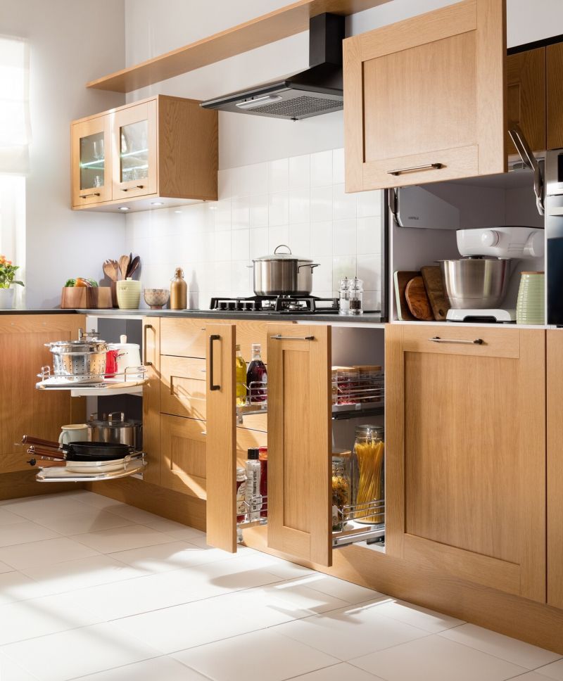 Domowa spiżarnia. Jak przechowywać produkty spożywcze w kuchni?
