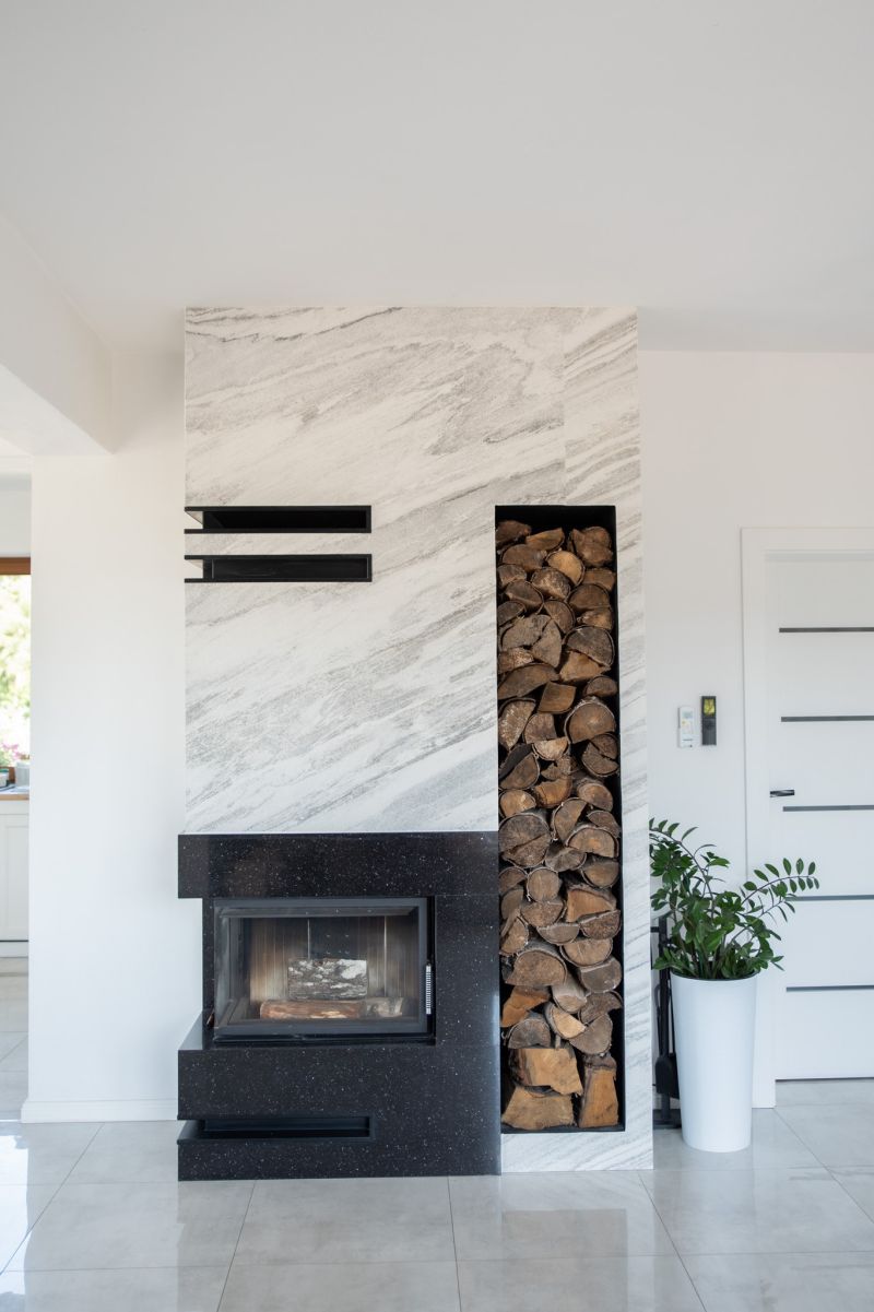 Salon gotowy na jesień – szybkie metamorfozy przy użyciu fornirów kamiennych od KLINK International