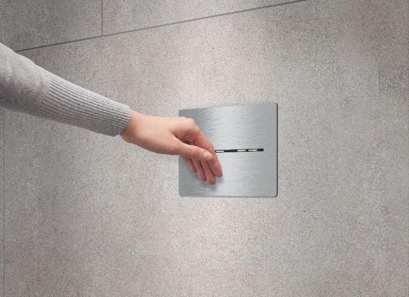 Zoom na higienę – elektronika spłukująca do WC inspirowana technologią fotograficzną