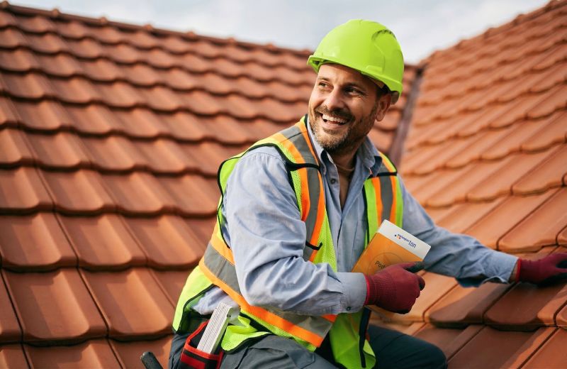 Więcej niż montaż: Dekarz jako kluczowy doradca inwestora