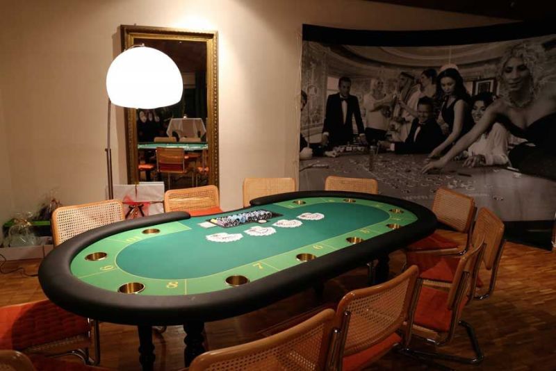 Jak zamienić dodatkowy pokój w domu w salę kasynową?